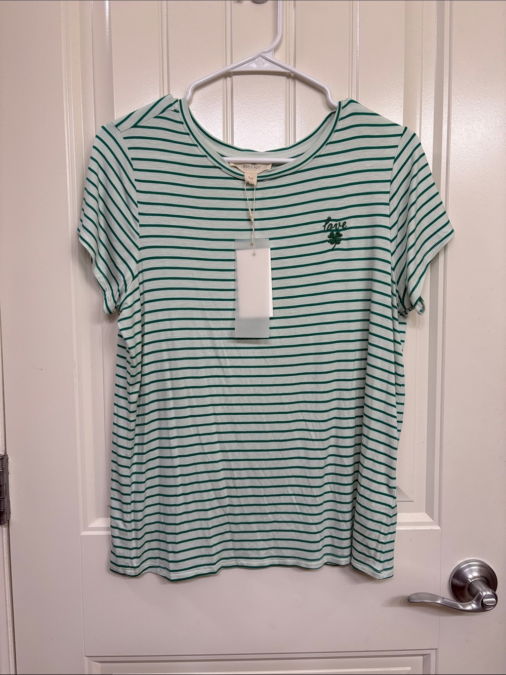 NWT‎ BRIT. NY Striped Green Crewneck Tee with 'Love' 4 leaf clover Embroidery